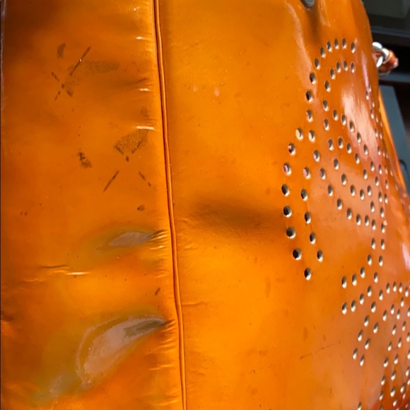 Chanel tote - Picture 12 of 15